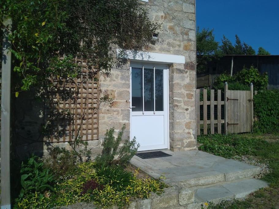 Logement Renove Proche Foret Baud Εξωτερικό φωτογραφία